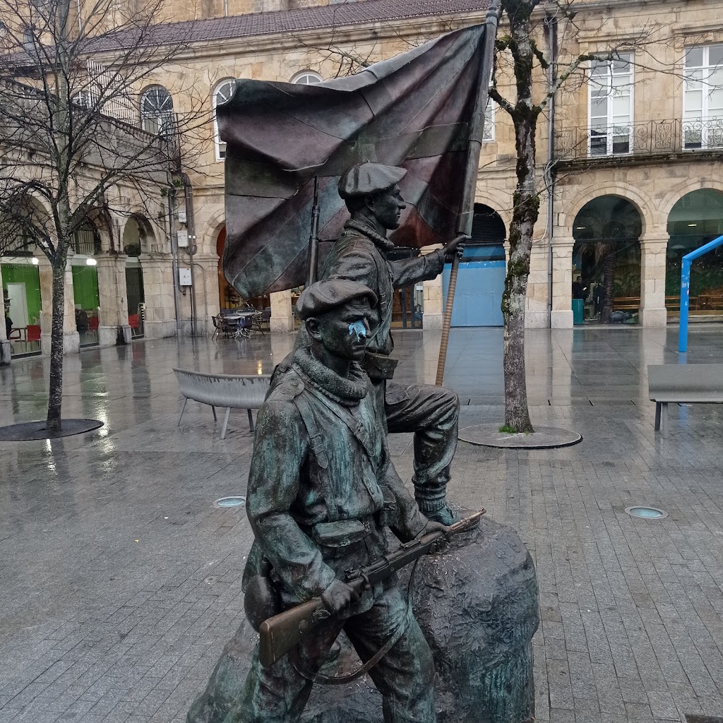 Monumento a los luchadores por la Libertad