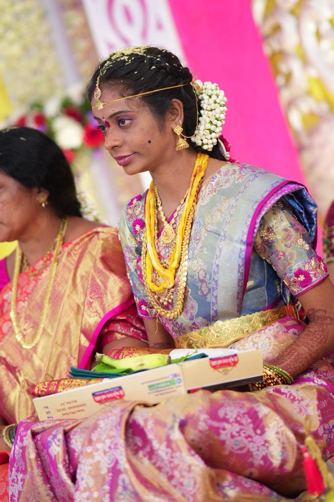 New Look Herbal Beauty Parlour Ladies