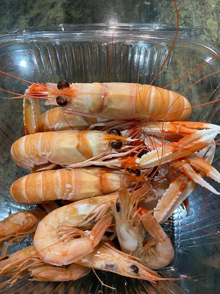 TU CAPRICHO RESTAURANTE. — Comida y bebida