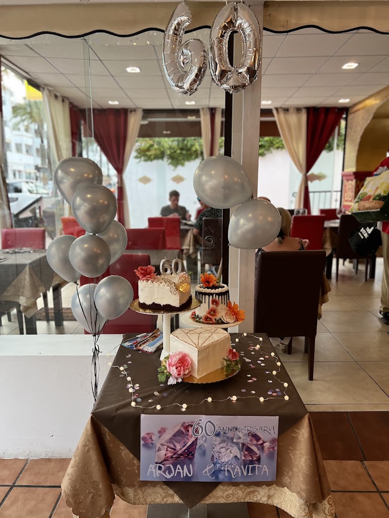 Harry's Restro - Cocina Hindu