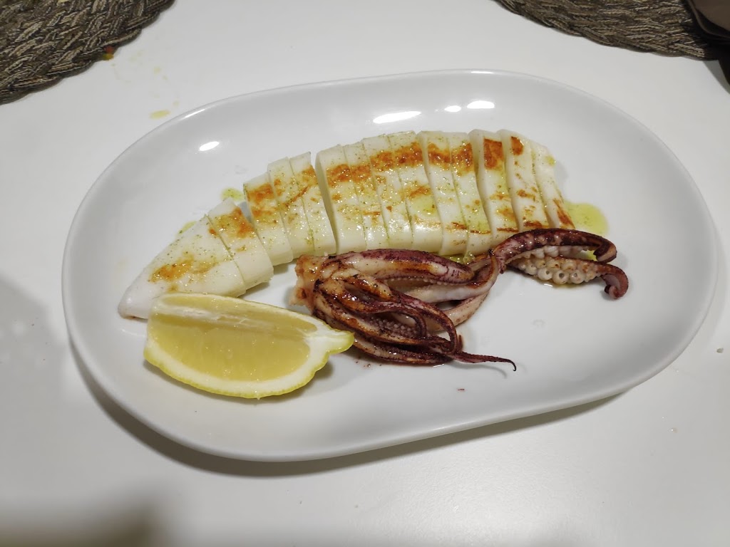 I Punt Bar Restaurant — Comida y bebida
