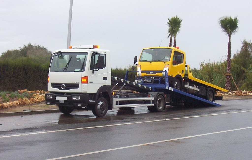Talleres & Gruas Gonzalez - Asistencia Gruas en Almonte