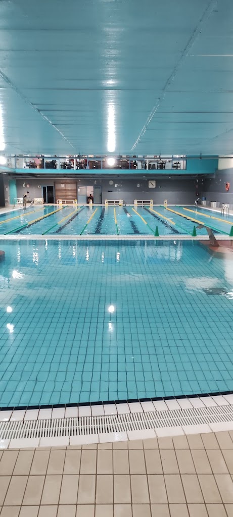 Centro deportivo Raval