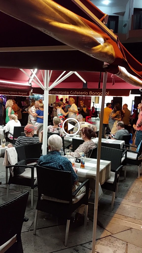 Compostelana Avenida — Ambiente