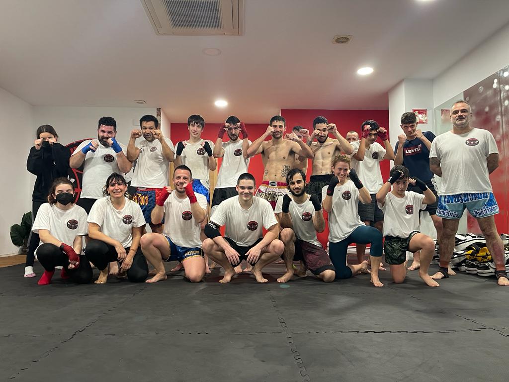 Muay Thai 797 — Comunidad