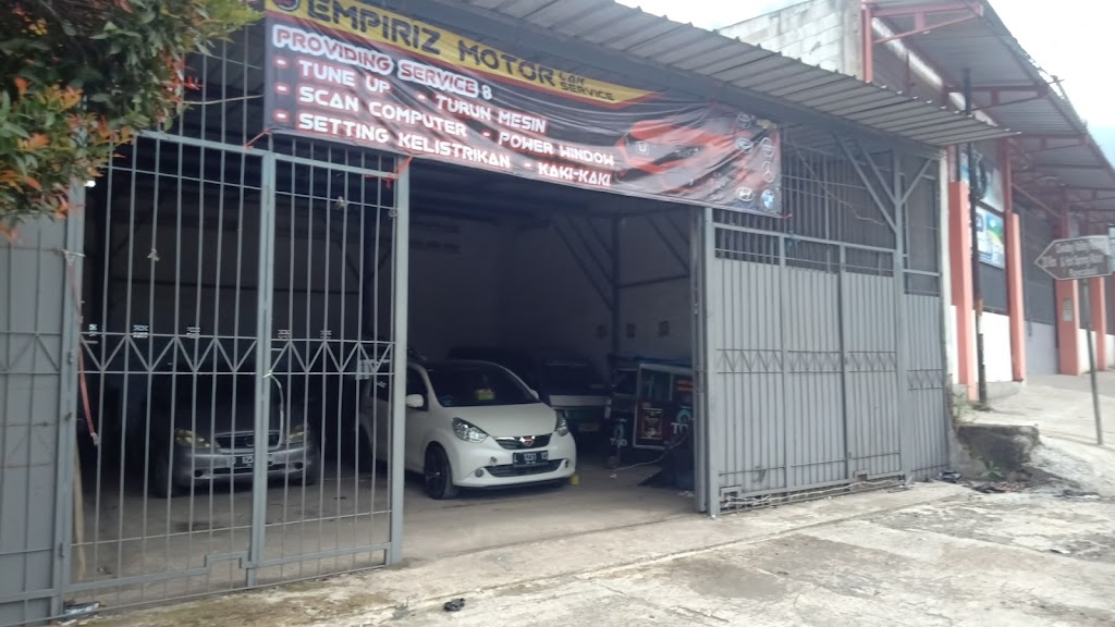 Empiriz motor bengkel mobil