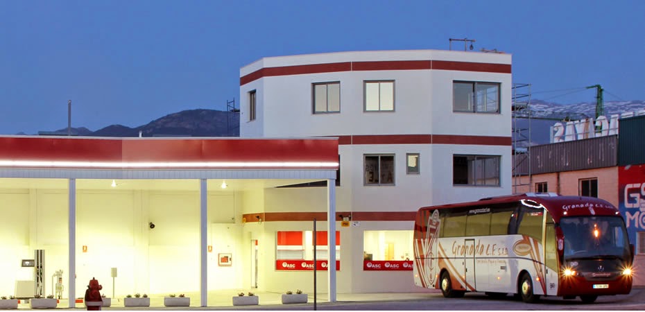 ASC | Estacion de Servicio en Churriana, Granada — Del propietario