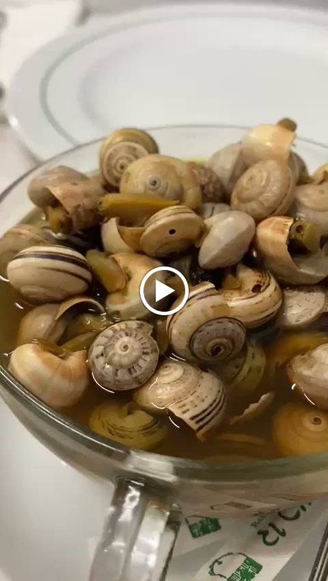 Restaurante El Cruce — Videos