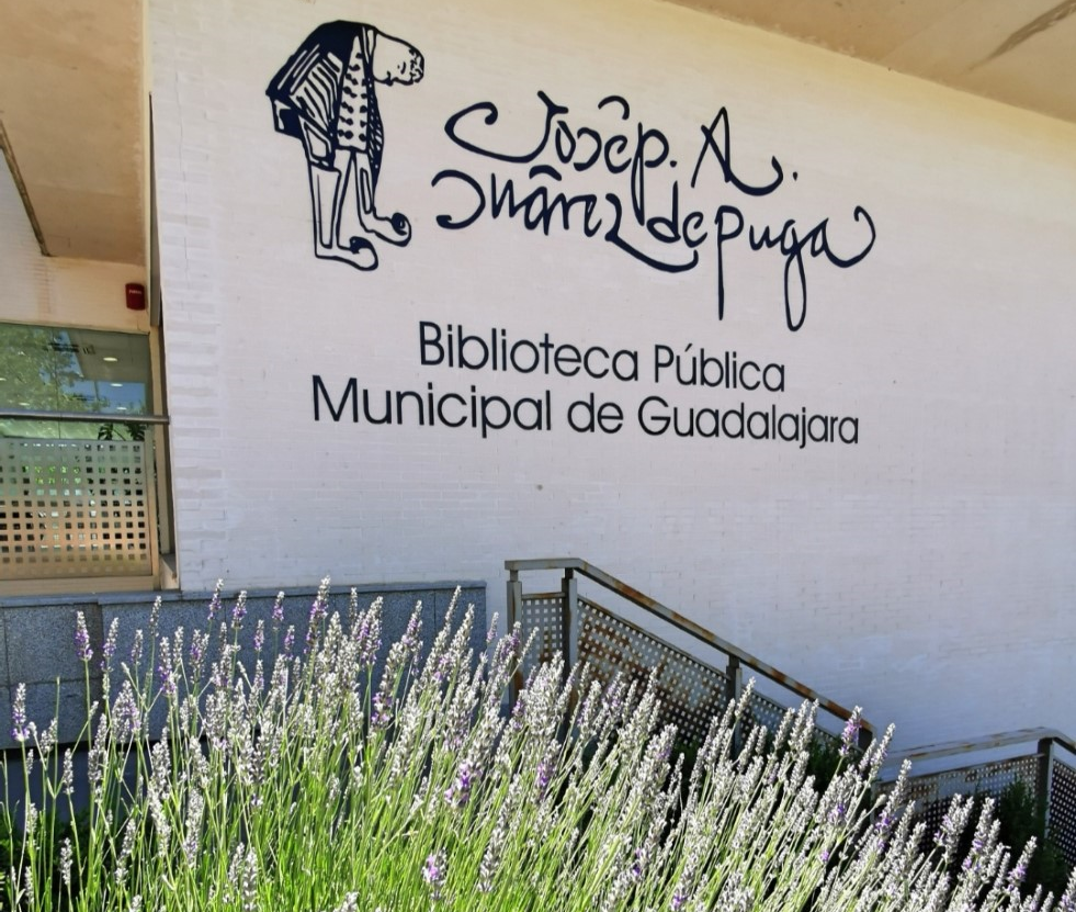 Biblioteca Publica Municipal de Guadalajara Jose Antonio Suarez de Puga