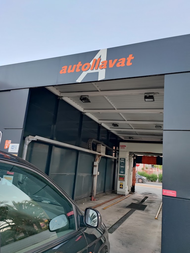 Estacion de Servicio Repsol — Exterior