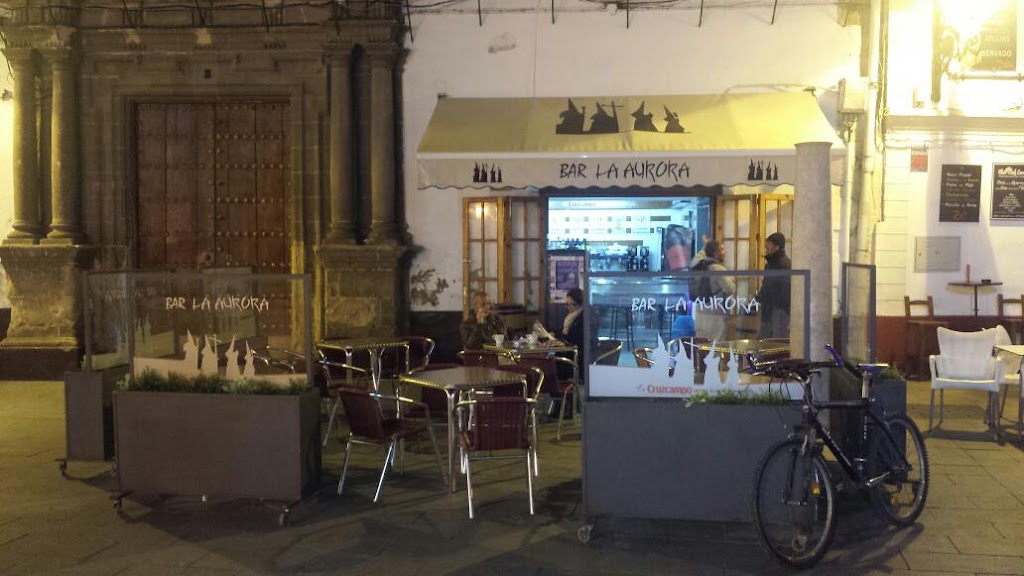 Bar La Aurora — Ambiente