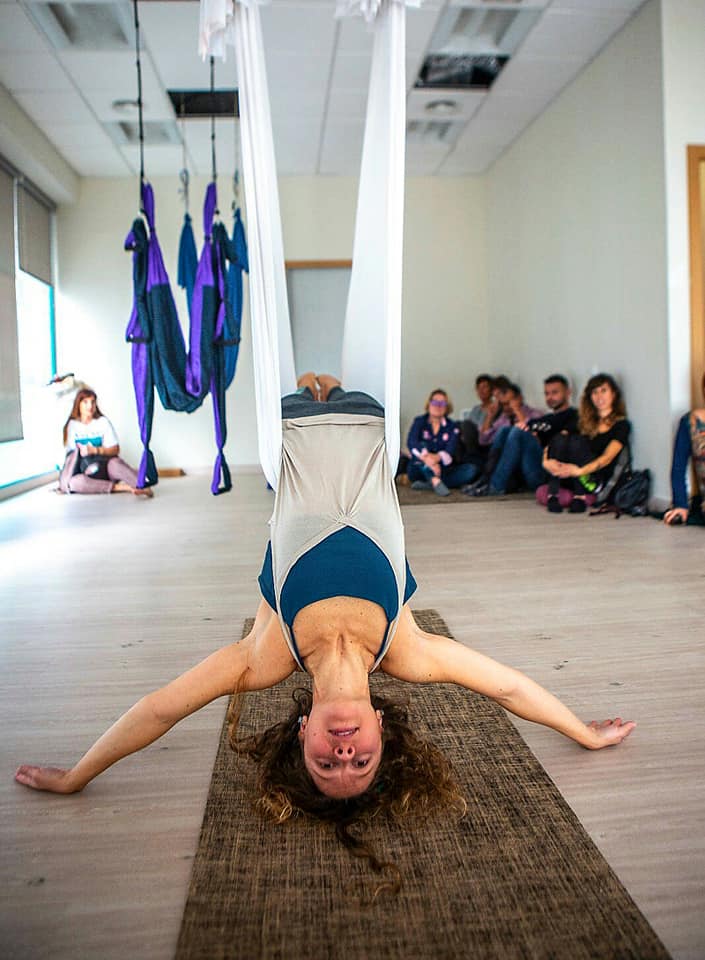 EquilibrArte Yoga Pilates y acrobacias aereas — Yoga