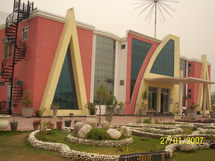 Jagat Resort