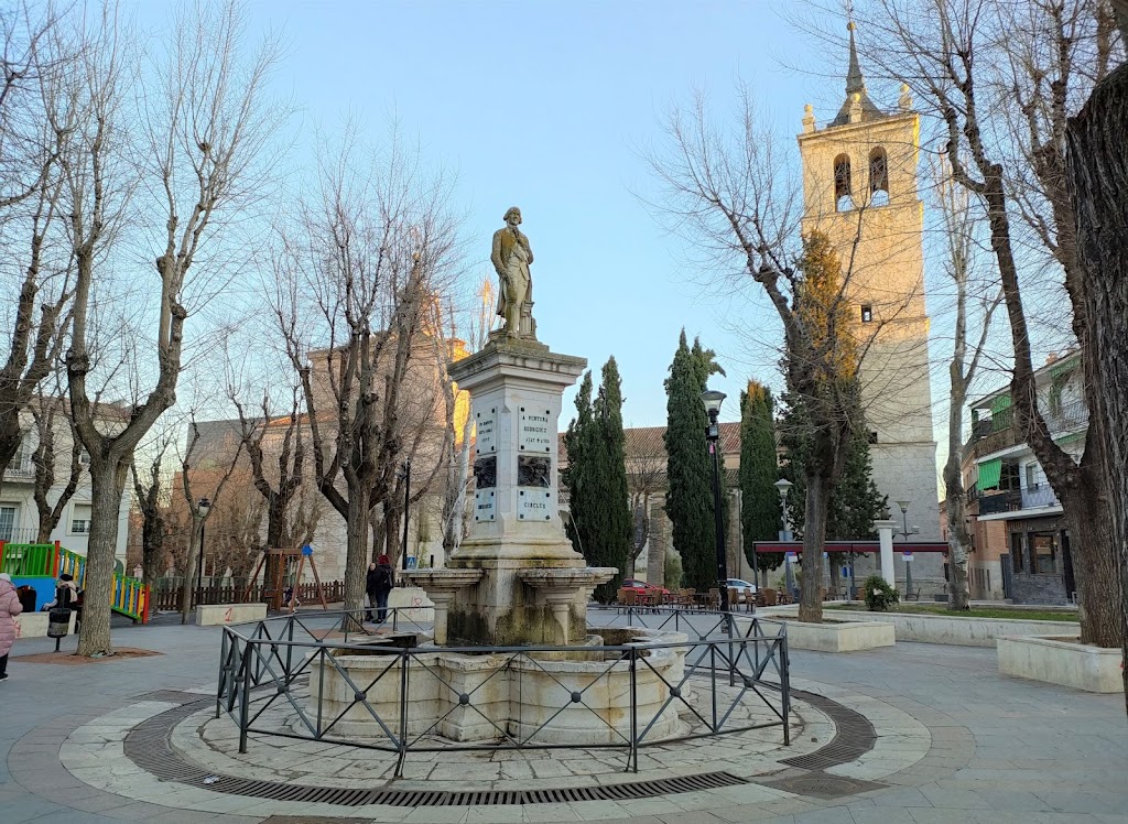 Monumento a Ventura Rodriguez