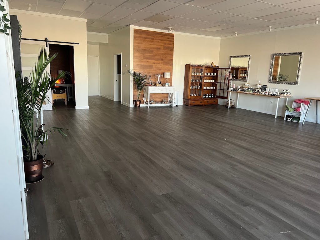  Sedona Star Holistic Spa - Yoga Crystals Classes