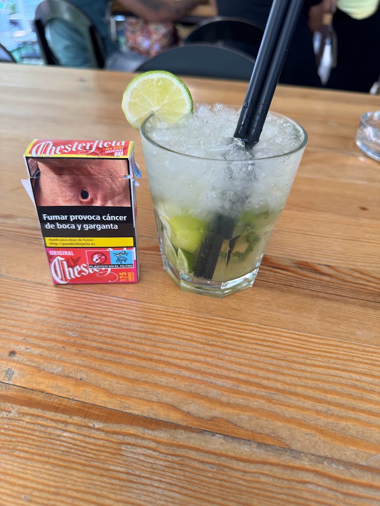 Mare Bar y Copas — Comida y bebida