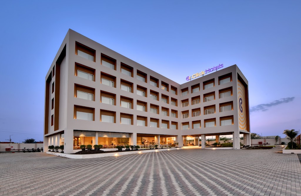 Click Hotels Pithampur