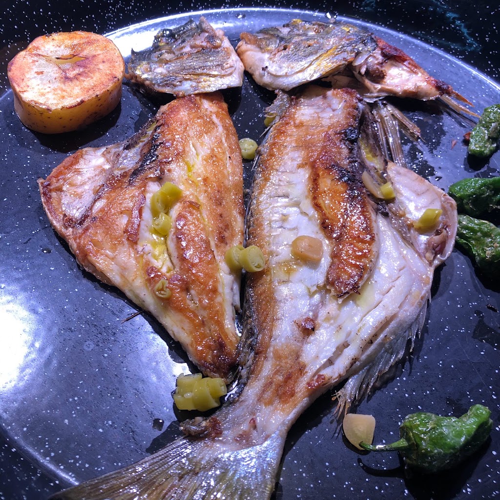 Bodega 1860 — Comida y bebida