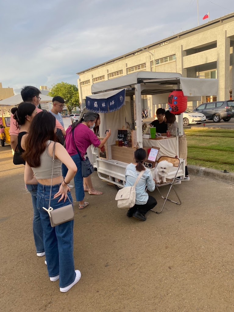 鶴林手作茶「高雄必喝飲料」1~4在六合夜市假日跑市集；歡迎預訂外送、工商婚禮活動包車 的照片