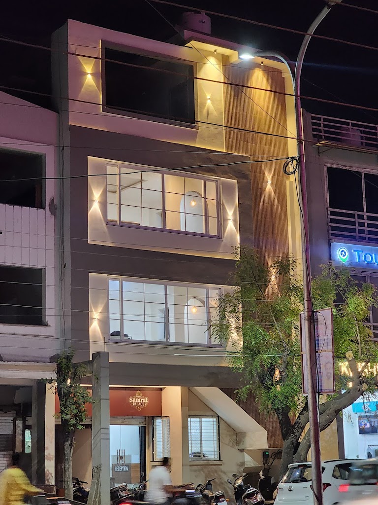 Hotel Samrat Palace