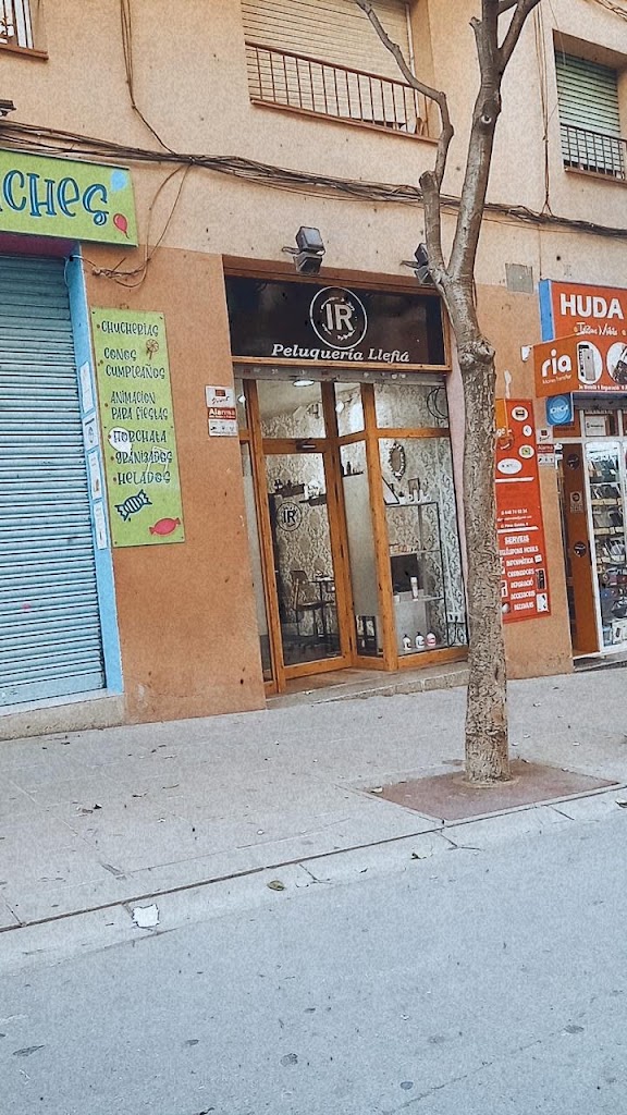 IR peluqueria llefia — Exterior