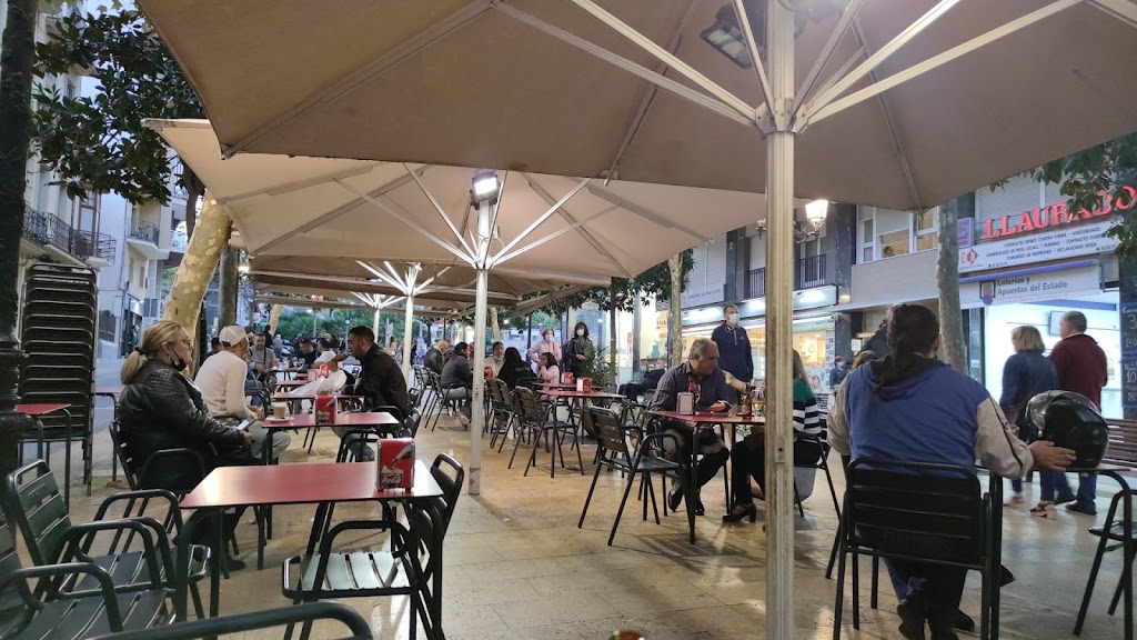 Bar La Dehesa — Ambiente