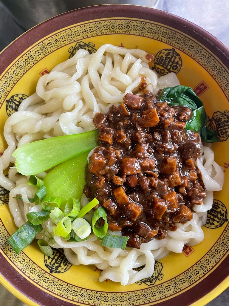 歐記牛肉麵－台中太平在地美食 推薦好吃老店牛肉麵 炸醬麵 肉燥麵 滷肉飯 特色必吃美食 人氣小吃餐廳 熱門外帶首選 的照片