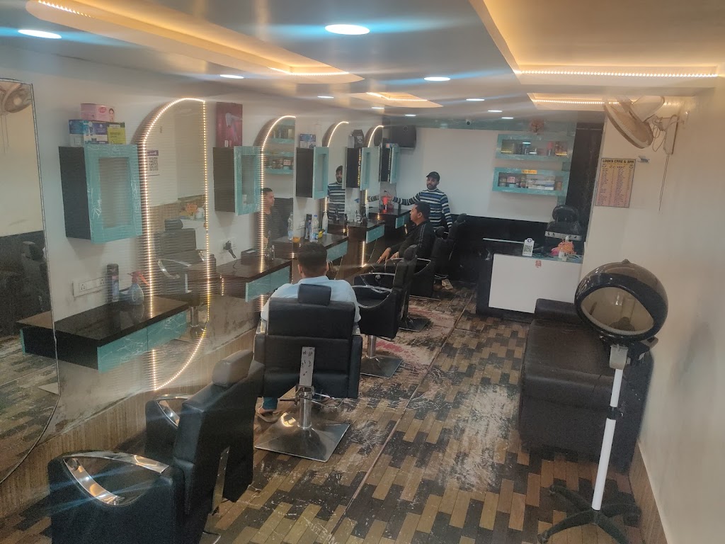 Looks Care Spa Premium Salon