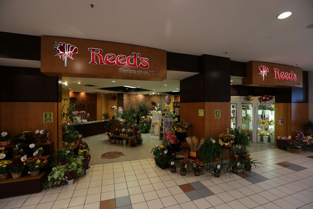 Reed's Florists - Oshawa Centre