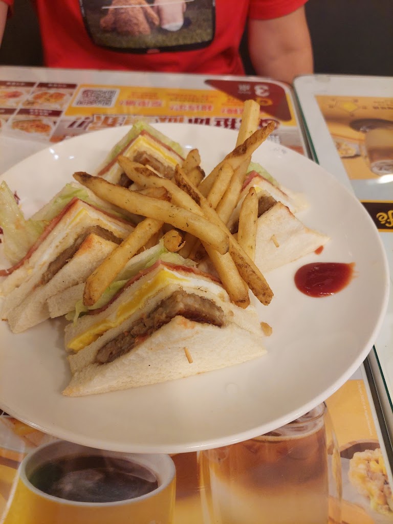 Q Burger 三重重陽店 的照片