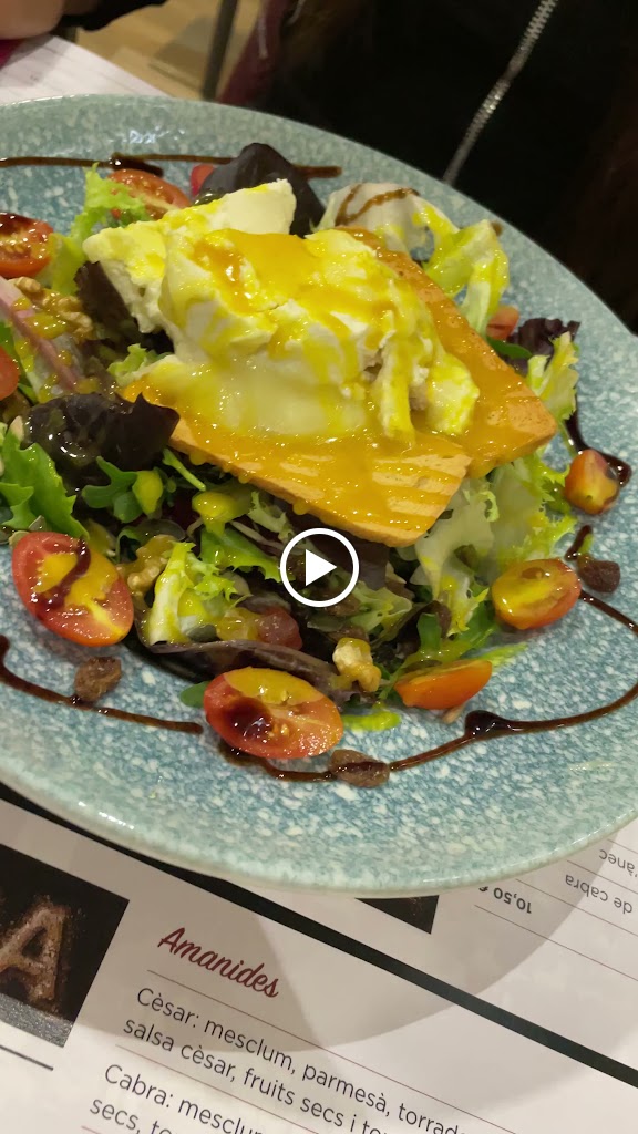 Bar restaurante la Terra — Videos