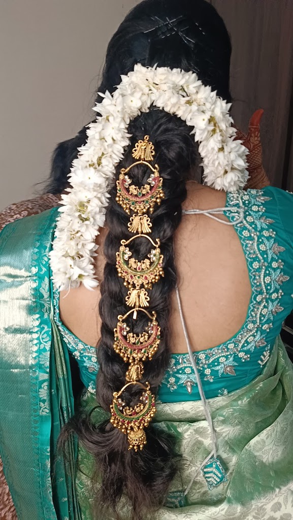 Aruna Professional Beauty Parlour