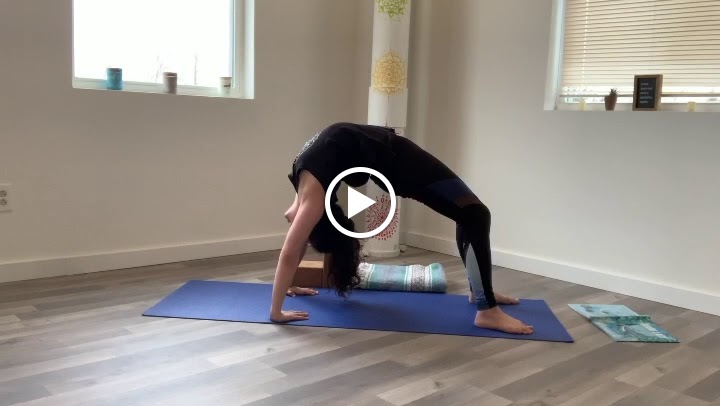  Yoga Essence of Lebanon