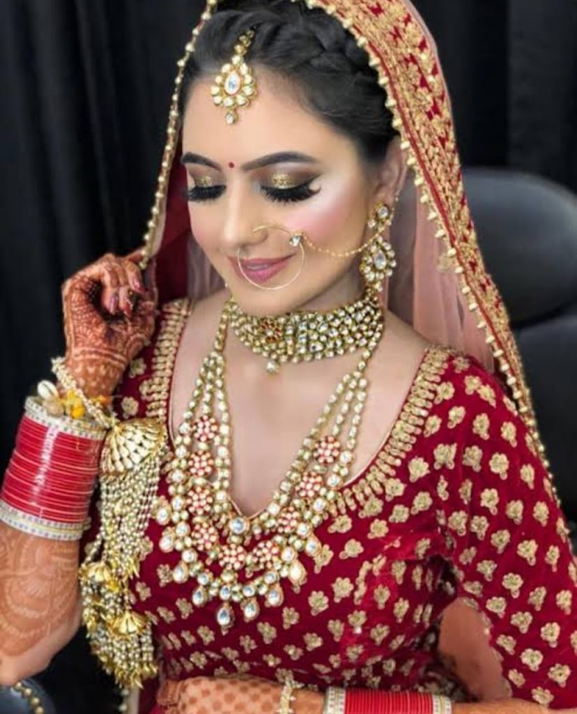 Vandana Beauty Parlour And Cosmetics