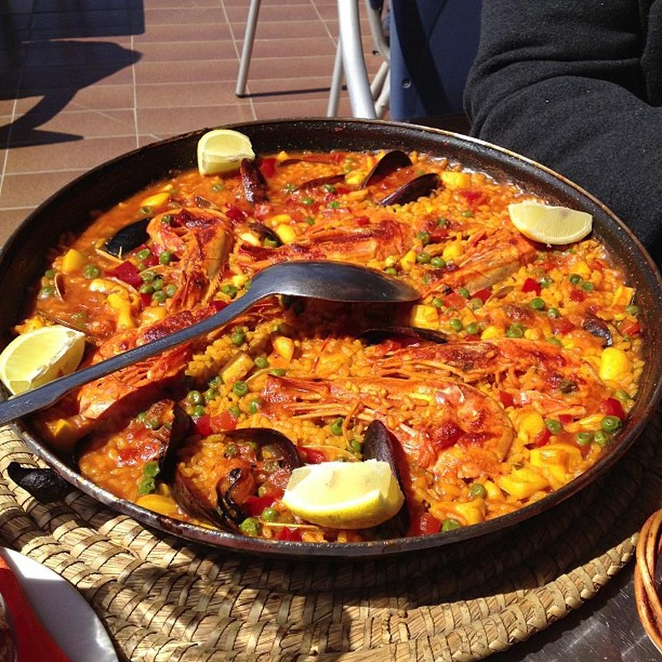 Restaurante Maritimo — Paella