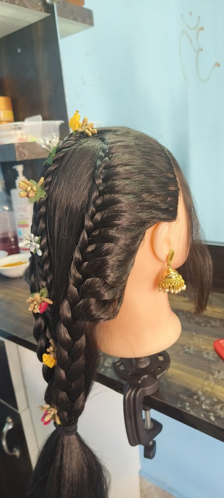 Super Queen Ani Beauty Parlour