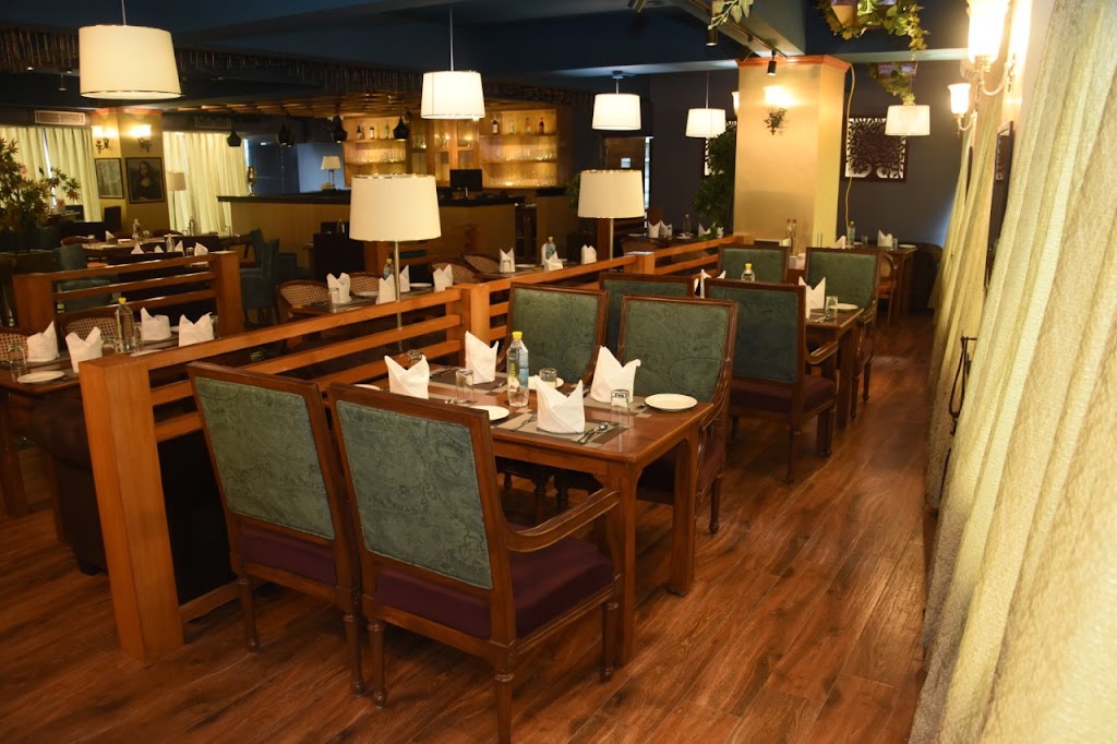 Auric Restaurant Rooftop Cafe