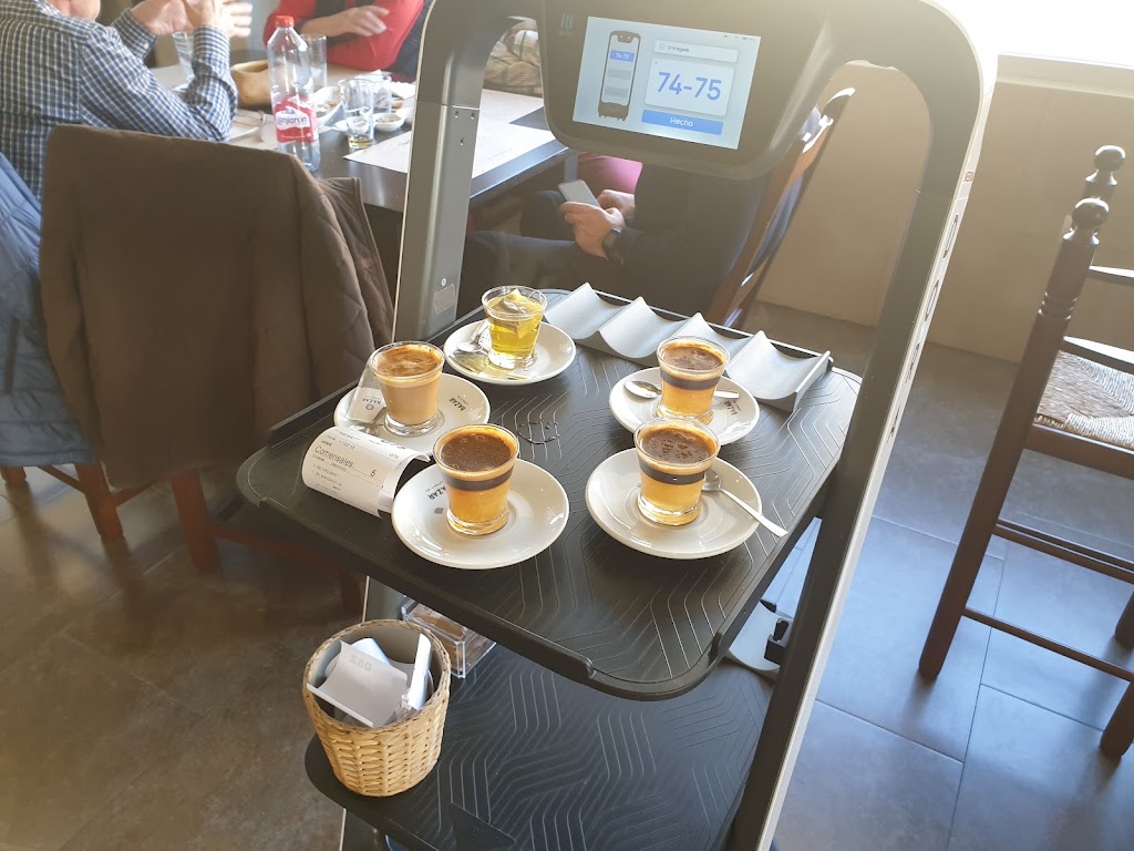 Restaurante La Mesedora — Comida y bebida