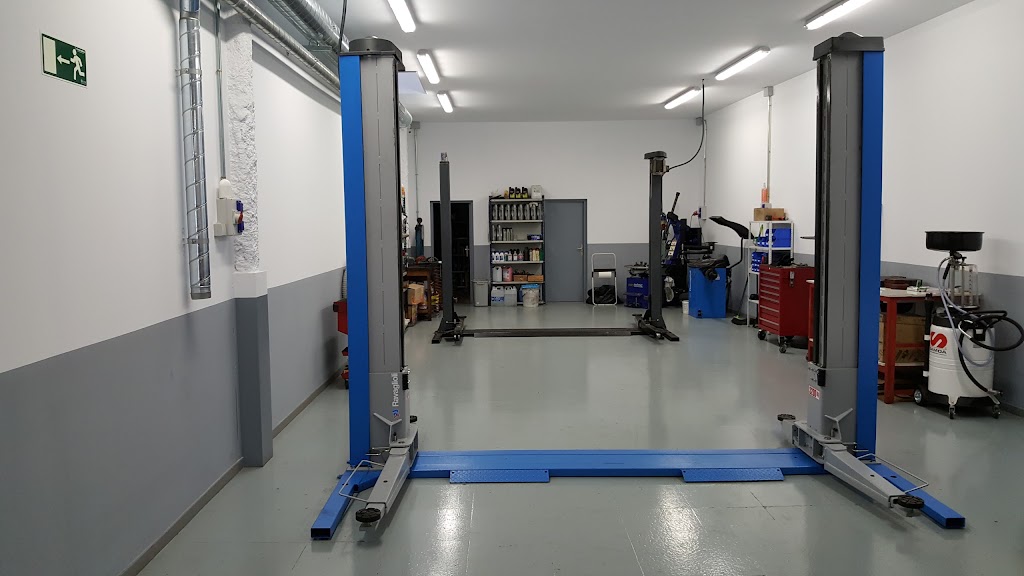 TALLERS PORTERO — Interior