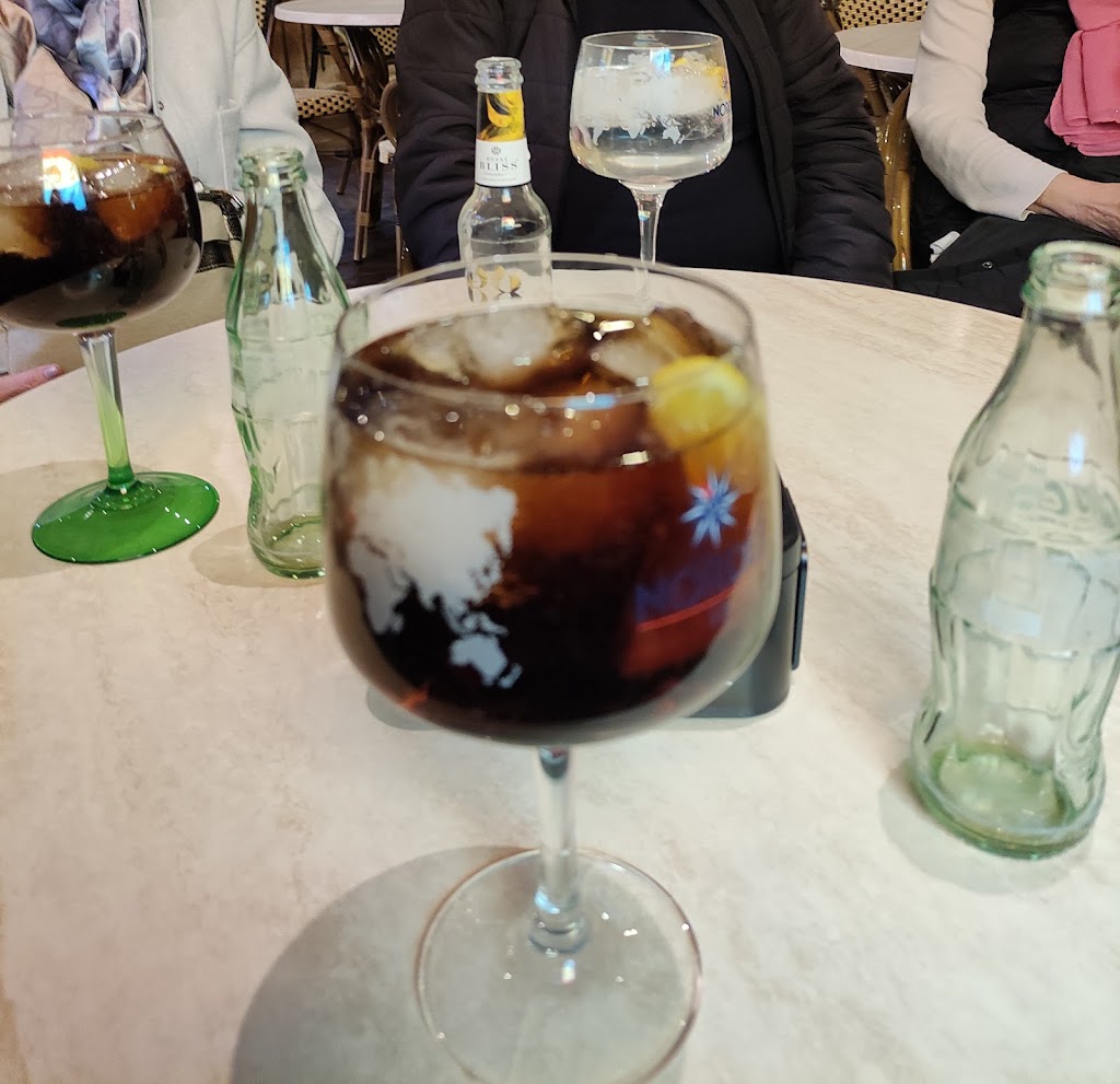 Cafeteria Anubis Copas