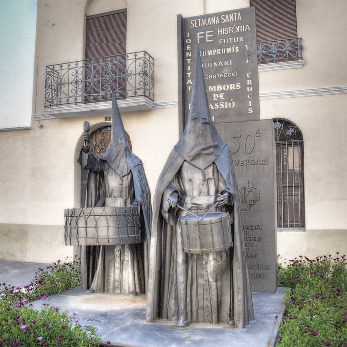 Monumento al Tambor y el Bombo ALMASSORA