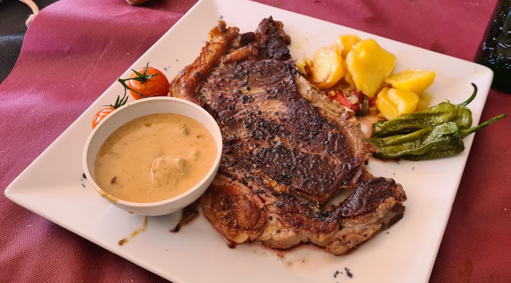Dondesiempregetafe — Comida y bebida