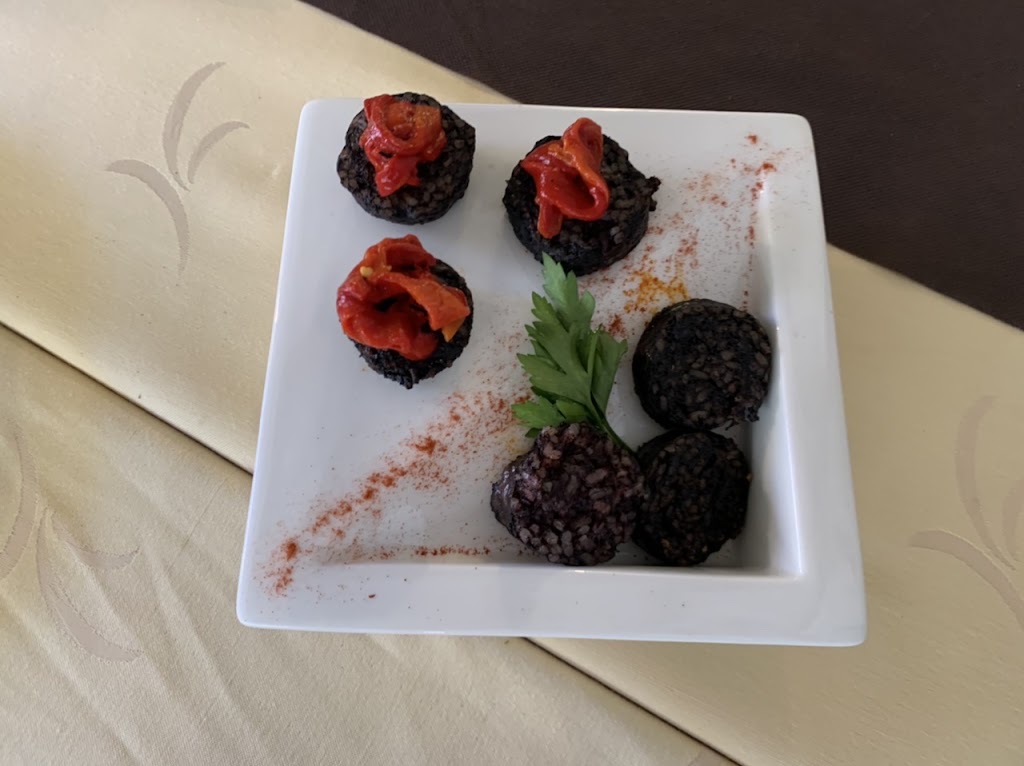 Hotel y Restaurante Puerta de Aranda — Comida y bebida