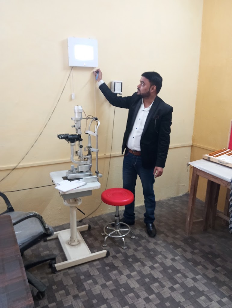 Krishna Eye Care Poly Clinic Krssnnaa Aaii Keyr Endd Ponlii Kliinik