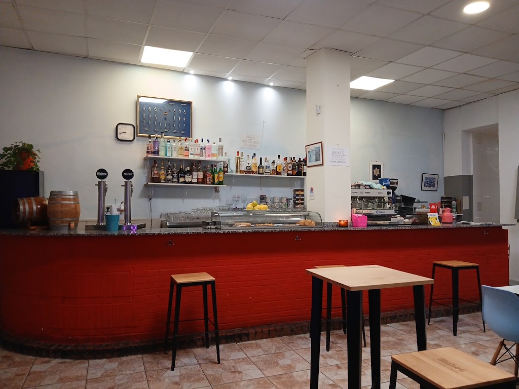 bar bikinni's — Ambiente