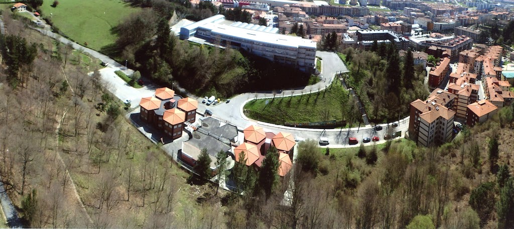 Laudio Ikastola — Del propietario