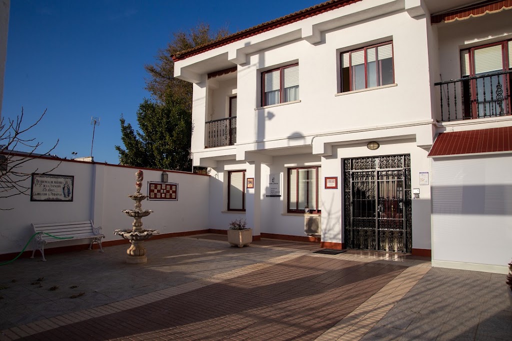 Residencia de Ancianos Nuestra Senora de la Asuncion — Exterior