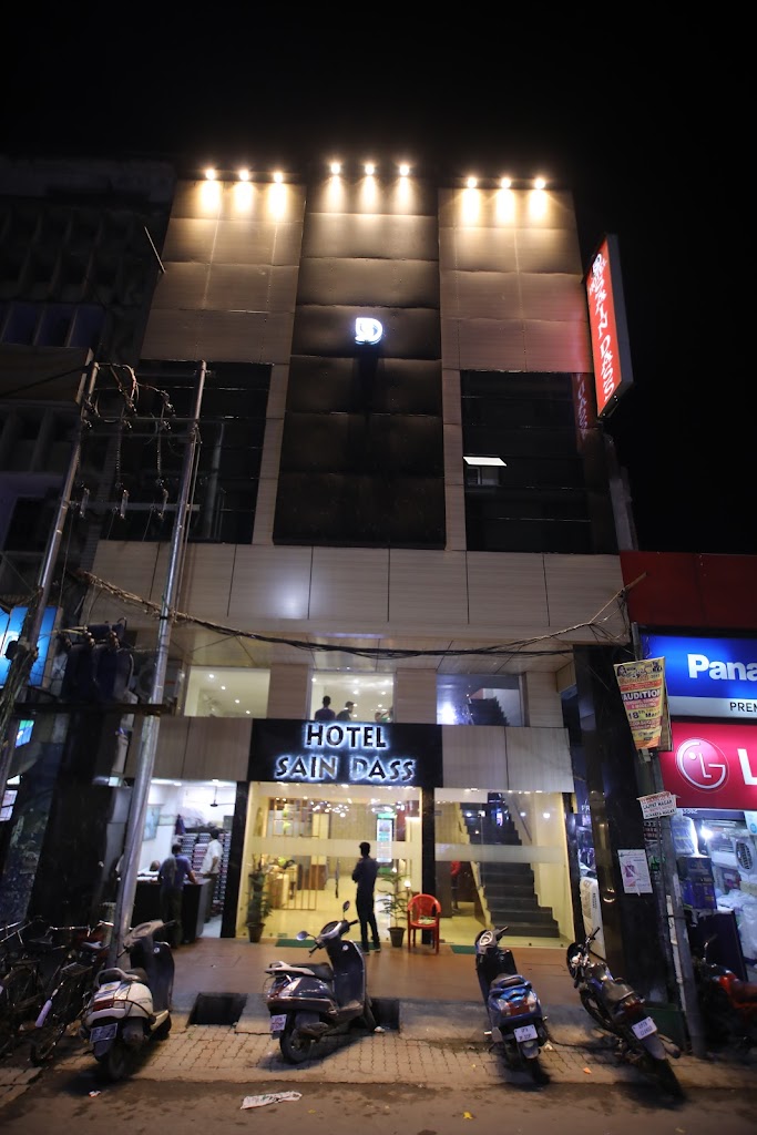 Sain Dass Hotel In Kaushalpuri Kanpur
