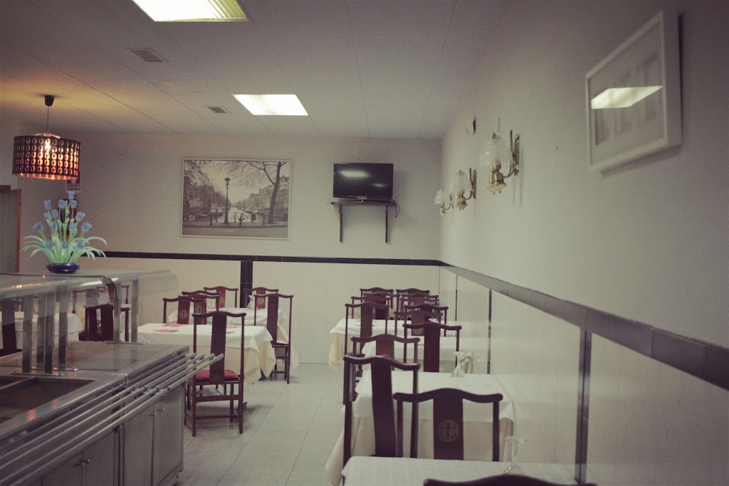 RESTAURANTE CHINO DONGSHENG — Ambiente