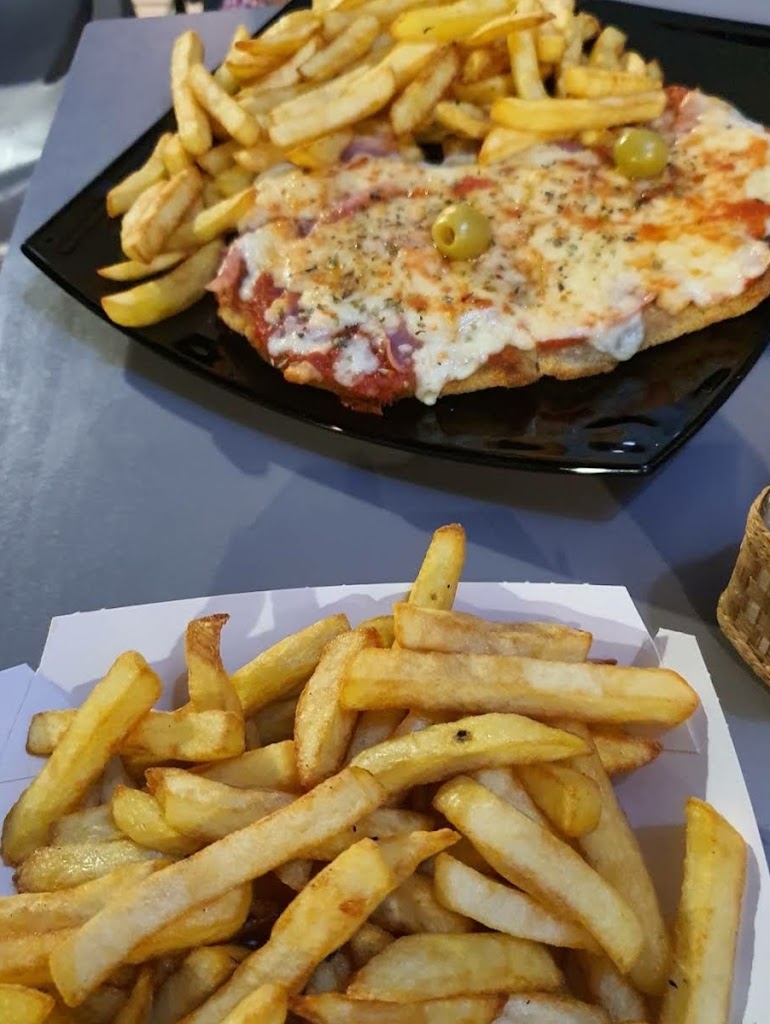 Tasty Pizza — Comida y bebida